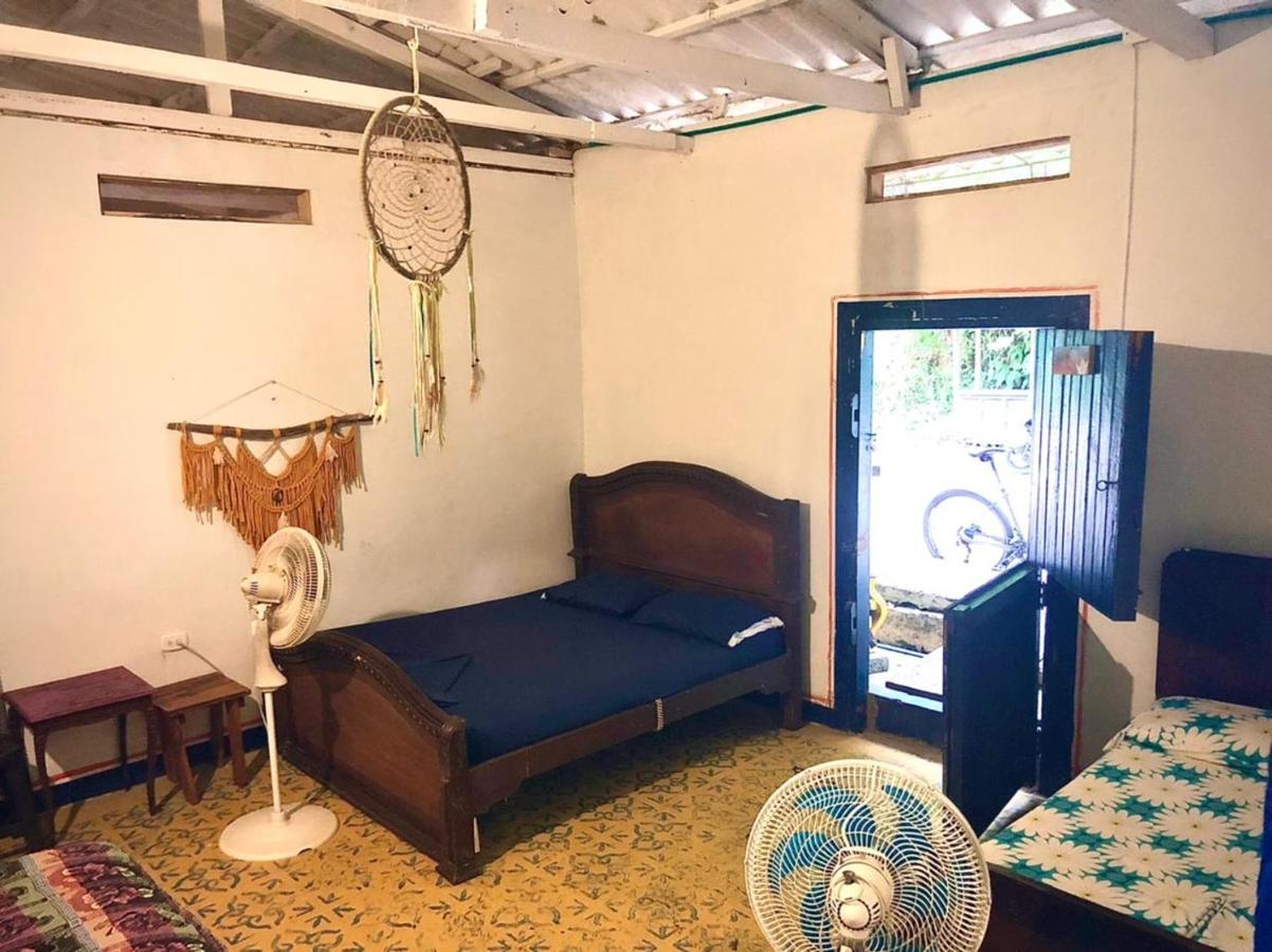 Hostal La Mariapolis Некокли Экстерьер фото